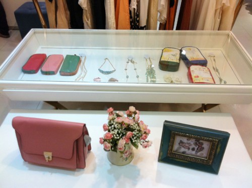 嘉蜜女装店铺展示