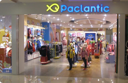 派克兰帝童装店铺展示