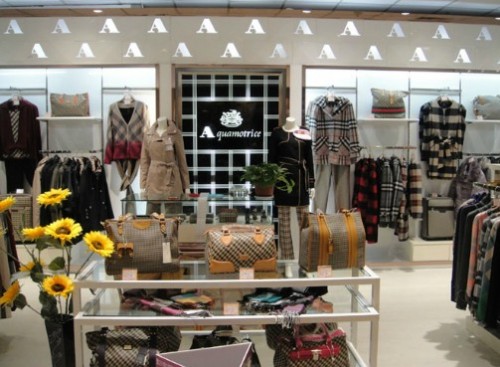 Aquamotrice女装店铺形象