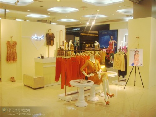 可兰可薇女装店铺展示