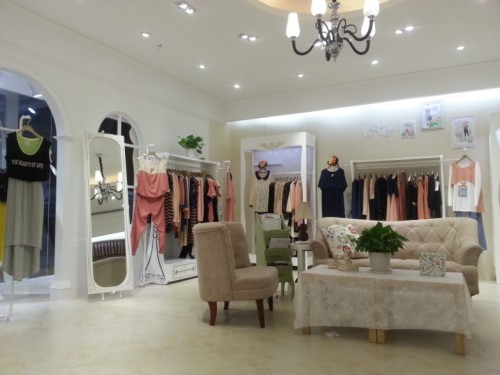 38周女装店铺展示