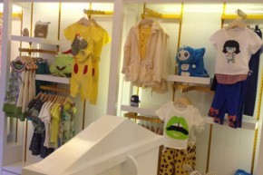 宝贝丫榜样童装店铺