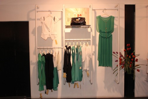 本末女装店铺展示