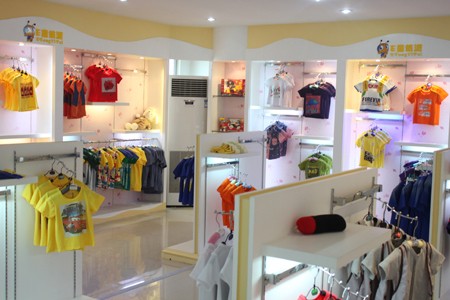 e童依派童装店铺形象