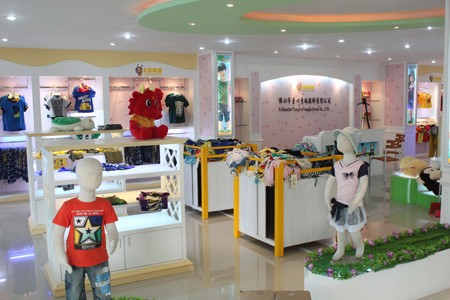 e童依派童装店铺形象