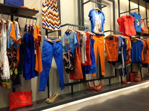 Freegirl女装店铺形象