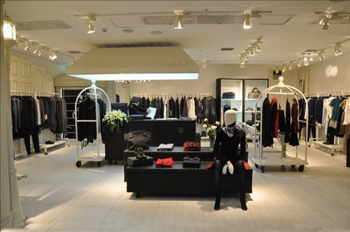 二十一度折扣服饰女装店铺形象