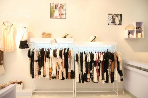 K.纯依秀女装店铺形象