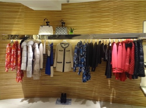 卡洛琳女装店铺展示