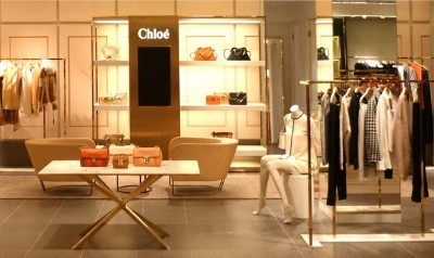 蔻依女装店铺展示