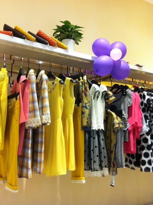 丹缇施女装店铺形象