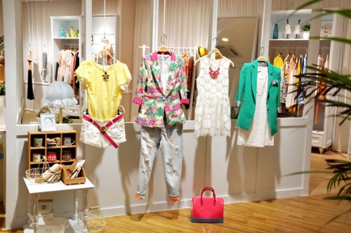 VIVIdion女装店铺形象