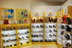 四季熊童鞋店铺