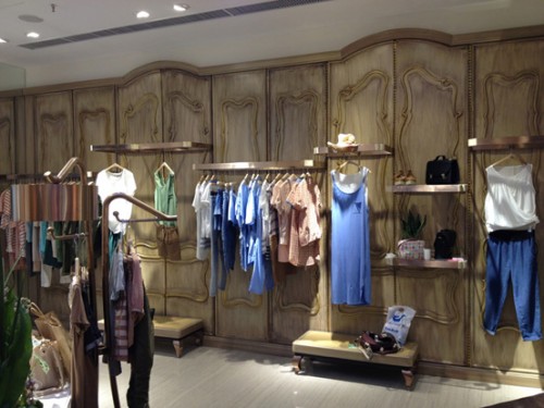 欧珂女装店铺展示
