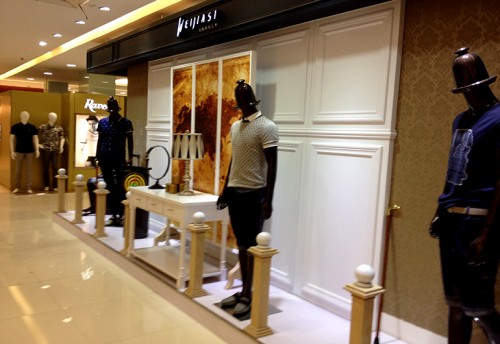 维加斯男装店铺展示