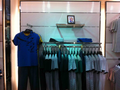 斯诺比苹果男装店铺形象