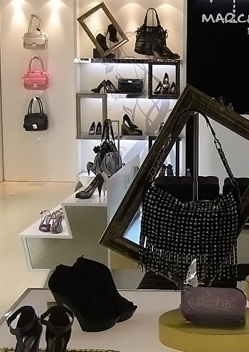 蜜丝罗妮鞋帽店铺展示