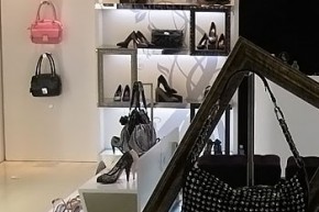 蜜丝罗妮-marchiori店铺