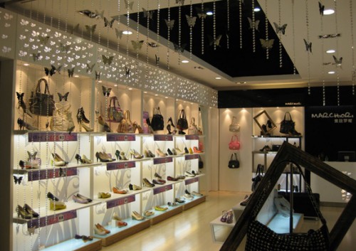 蜜丝罗妮鞋帽店铺展示