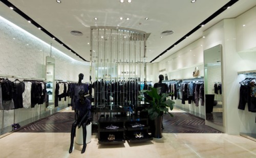 尹默IMMOBILE店铺展示