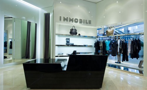 尹默IMMOBILE店铺展示