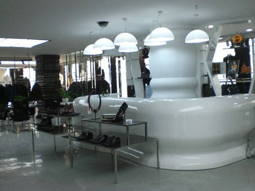 另一面休闲装店铺展示