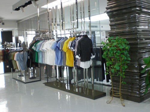 另一面休闲装店铺展示