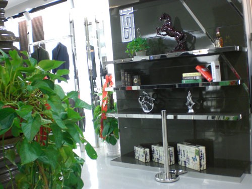 另一面休闲装店铺展示