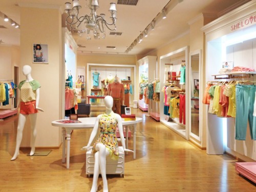 系恋女装店铺形象