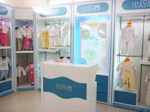 小贝壳童装店铺展示