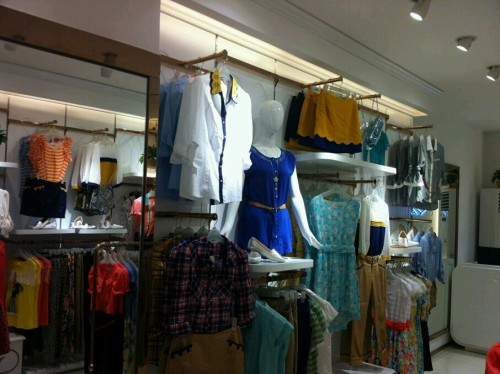 YAZHE女装店铺形象