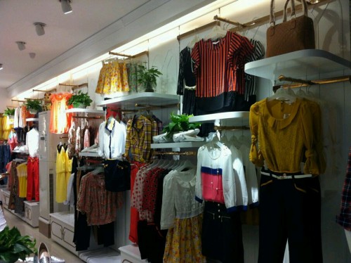 YAZHE女装店铺形象