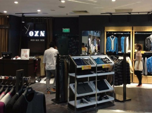 OXN男装店铺形象