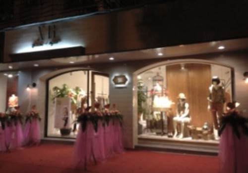 XG雪歌女装店铺展示