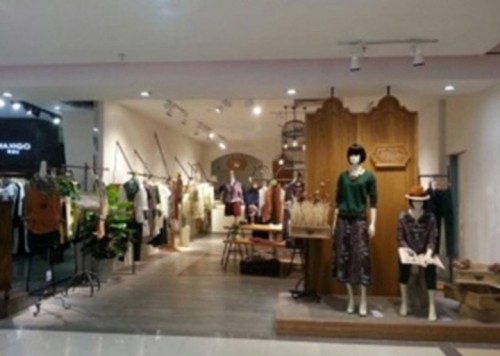 XG雪歌女装店铺展示