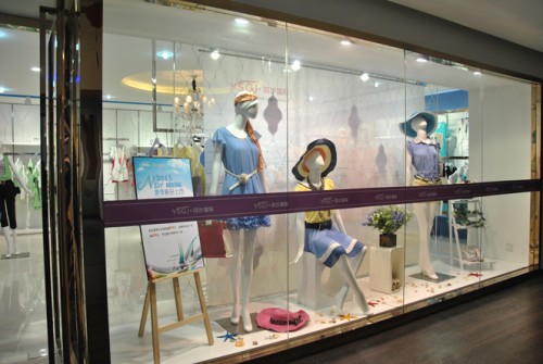 羽沙国际女装店铺展示