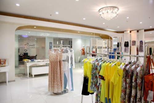 蜜西娅女装店铺形象