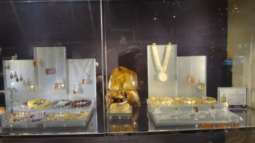 晶石灵饰品店铺形象