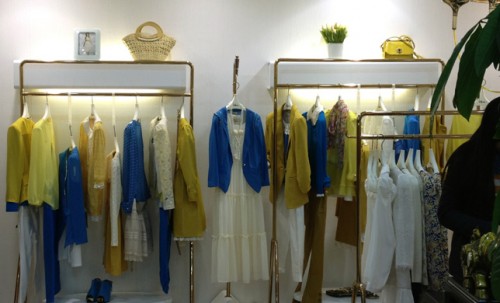 伊纳芙女装店铺展示