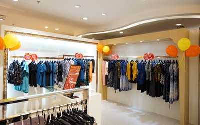 Rofomon女装店铺展示