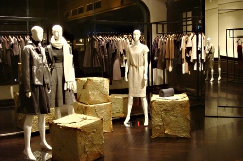 nisiss女装店铺展示