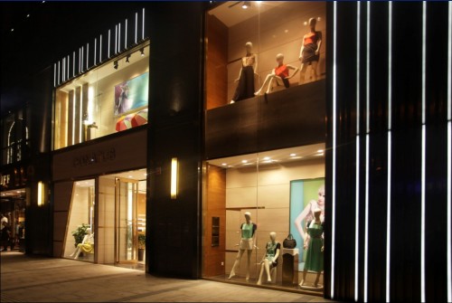 CONATUS女装店铺展示