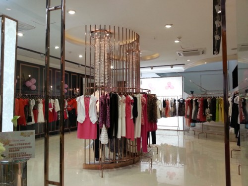 姬芬女装店铺展示