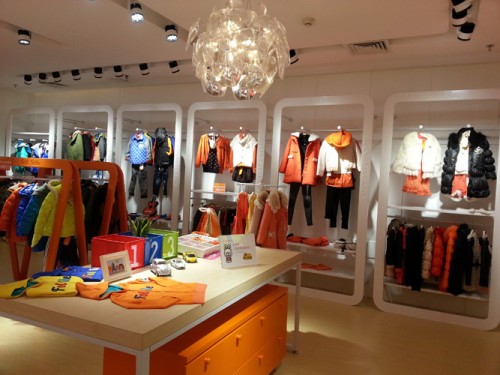 芙丽芙丽童装店铺展示