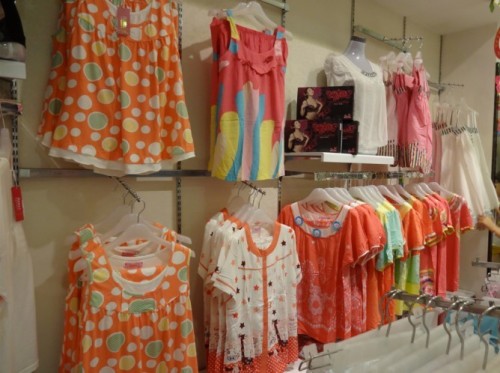 瑞丽达人内衣店铺展示