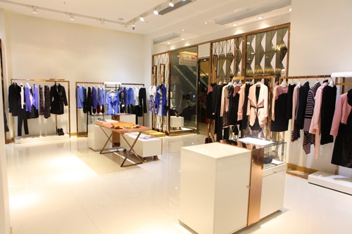 采尚女装店铺展示