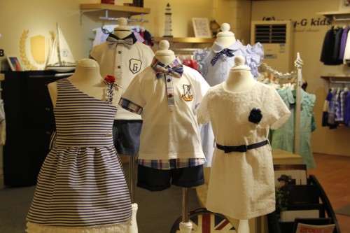 好理吉童装店铺形象