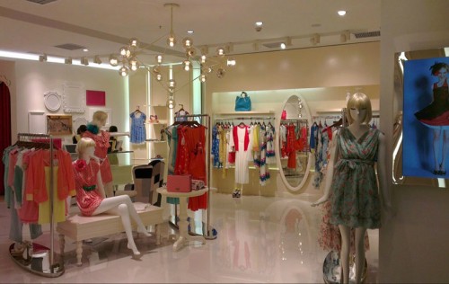 韩轩女装店铺形象