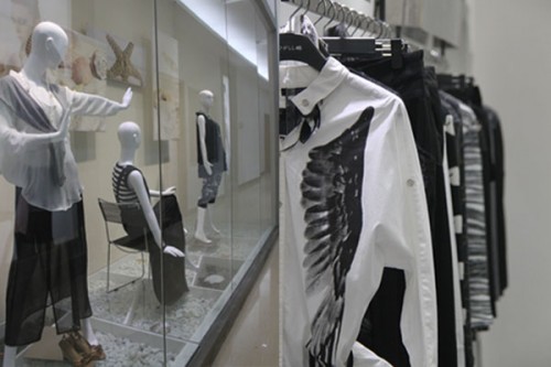 东琳女装店铺展示