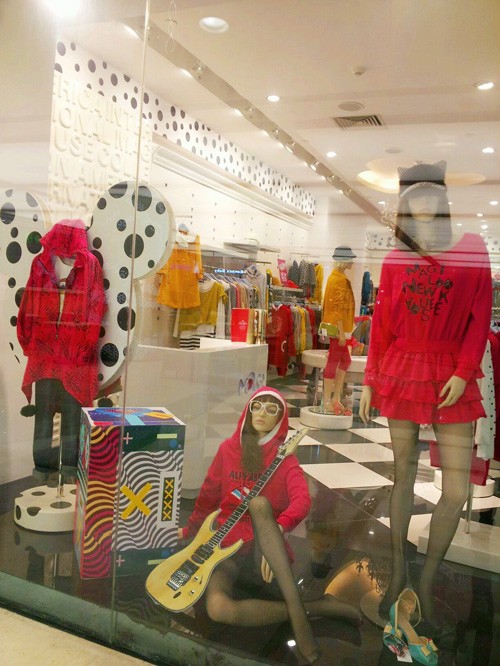 美姬鼠女装店铺形象